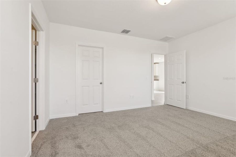 Spacious, unfurnished interior of a new home in Springs at Lake Alfred - Signature Series, Lake Alfred (Image 30).