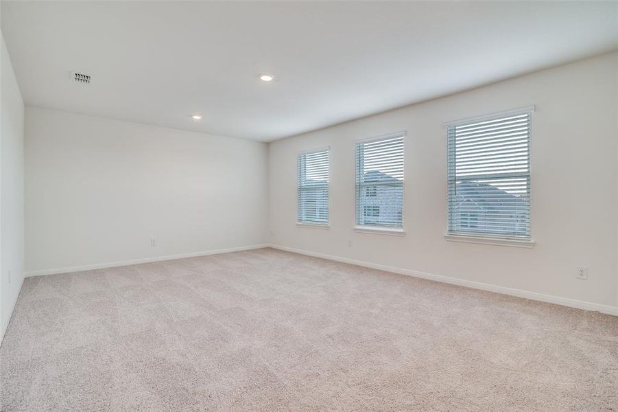 Spacious, unfurnished interior of a new home in Heartland Signature, Crandall (Image 16). Spacious, unfurnished interior of a new home in Heartland Signature, Crandall (Image 16).