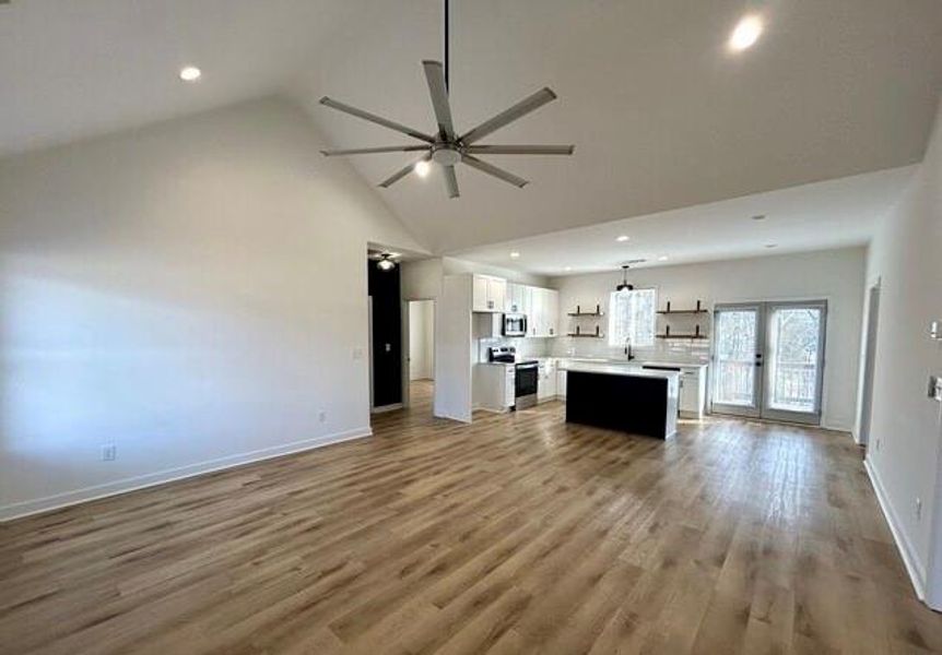 Spacious, unfurnished interior of a new home in , Buchanan (Image 16).