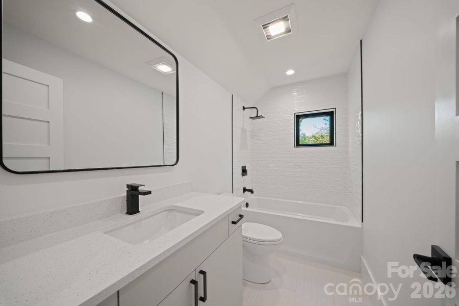 Upstairs Full Bath
