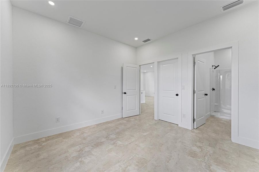 Spacious, unfurnished interior of a new home in , Lehigh Acres (Image 18). Spacious, unfurnished interior of a new home in , Lehigh Acres (Image 18).