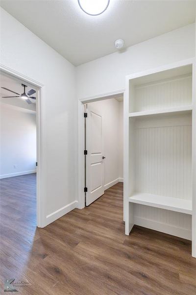 Mud room into utility room