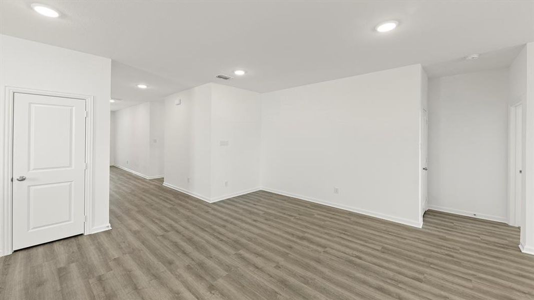 08. 2930 Wagoner - Dining