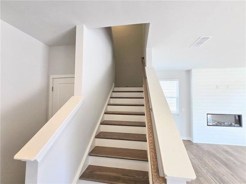 Spacious, unfurnished interior of a new home in Hawthorne Reserve, Dallas (Image 25).