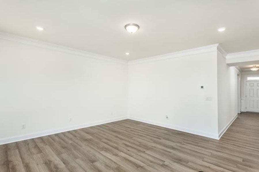 Spacious, unfurnished interior of a new home in Daniel Farms, Benson (Image 20).