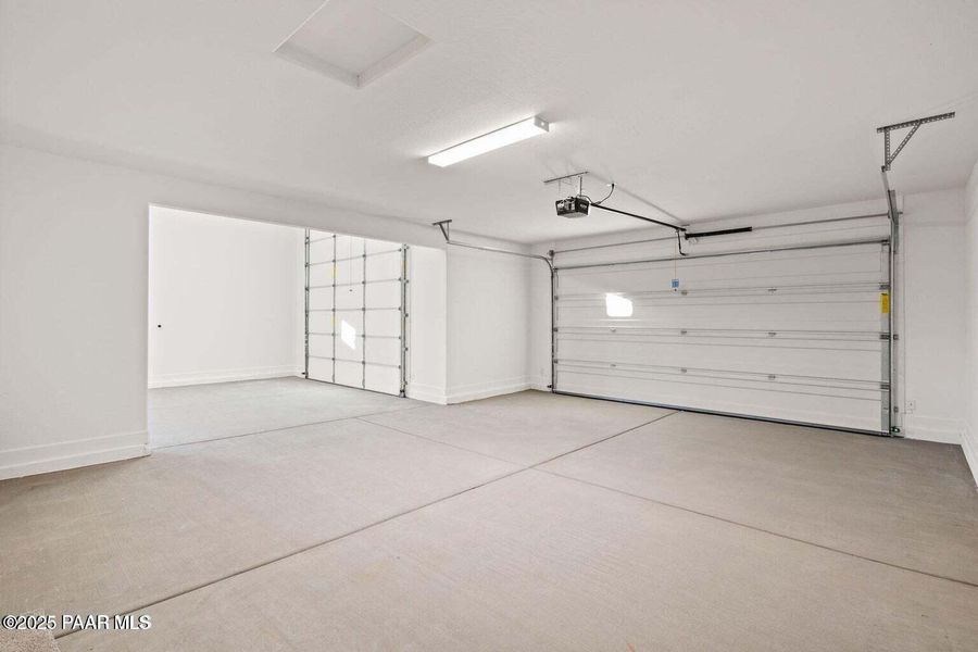 Spacious, unfurnished interior of a new home in Morningstar, Prescott Valley (Image 21).