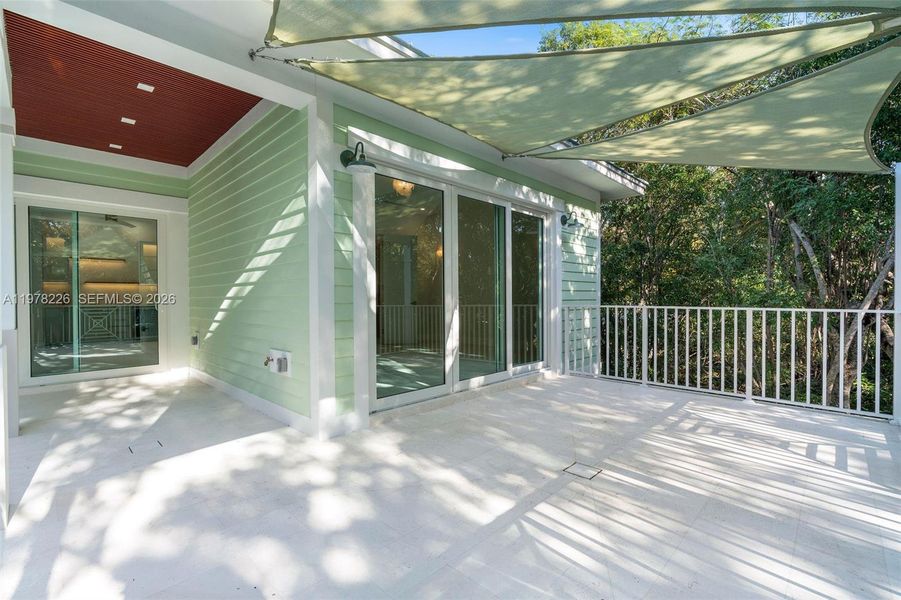 Exterior details and patio area of a home in , Islamorada, Village of Islands (Image 58).