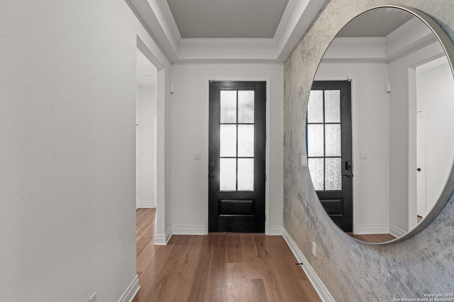 Spacious, unfurnished interior of a new home in Legacy at Lake Dunlap, New Braunfels (Image 17).