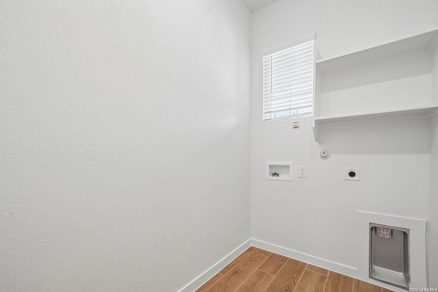 Spacious, unfurnished interior of a new home in Legacy at Lake Dunlap, New Braunfels (Image 16). Spacious, unfurnished interior of a new home in Legacy at Lake Dunlap, New Braunfels (Image 16).