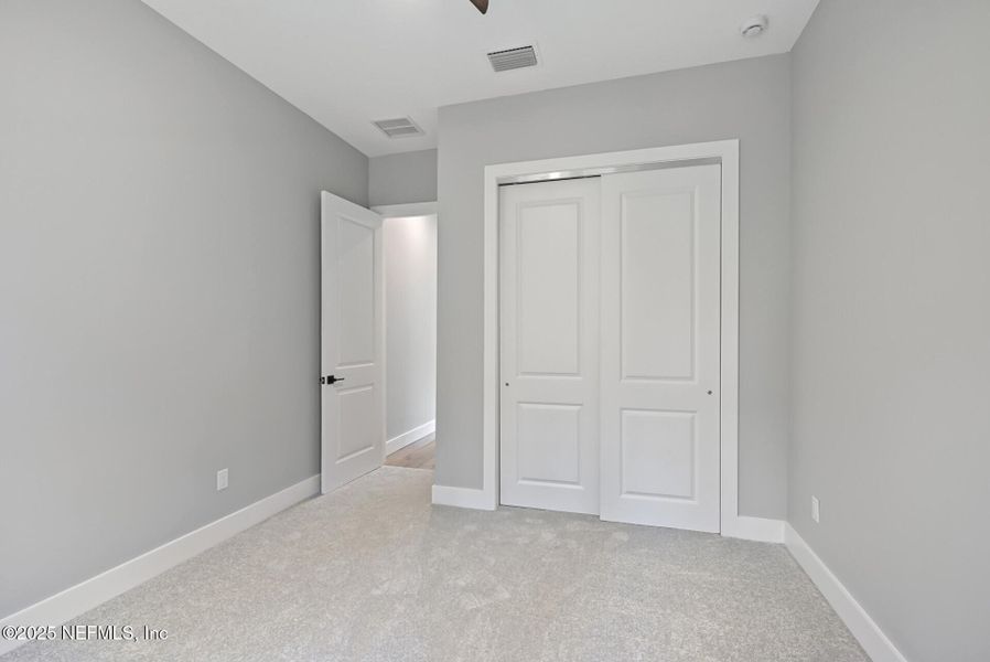 Spacious, unfurnished interior of a new home in , Jacksonville (Image 30).