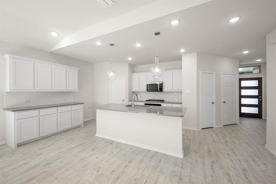 720 Scarlet Sage- Kitchen