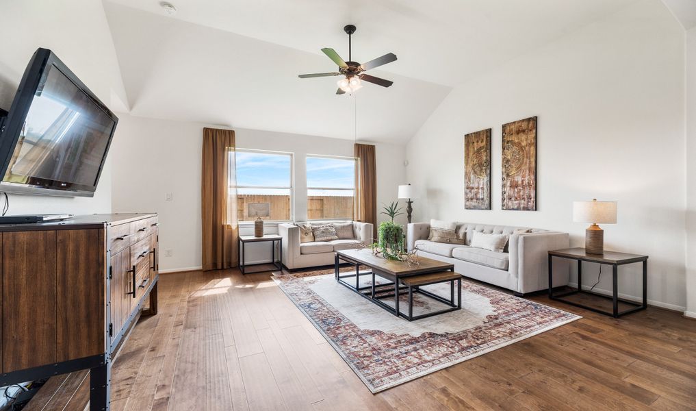 Great room with ceiling fan