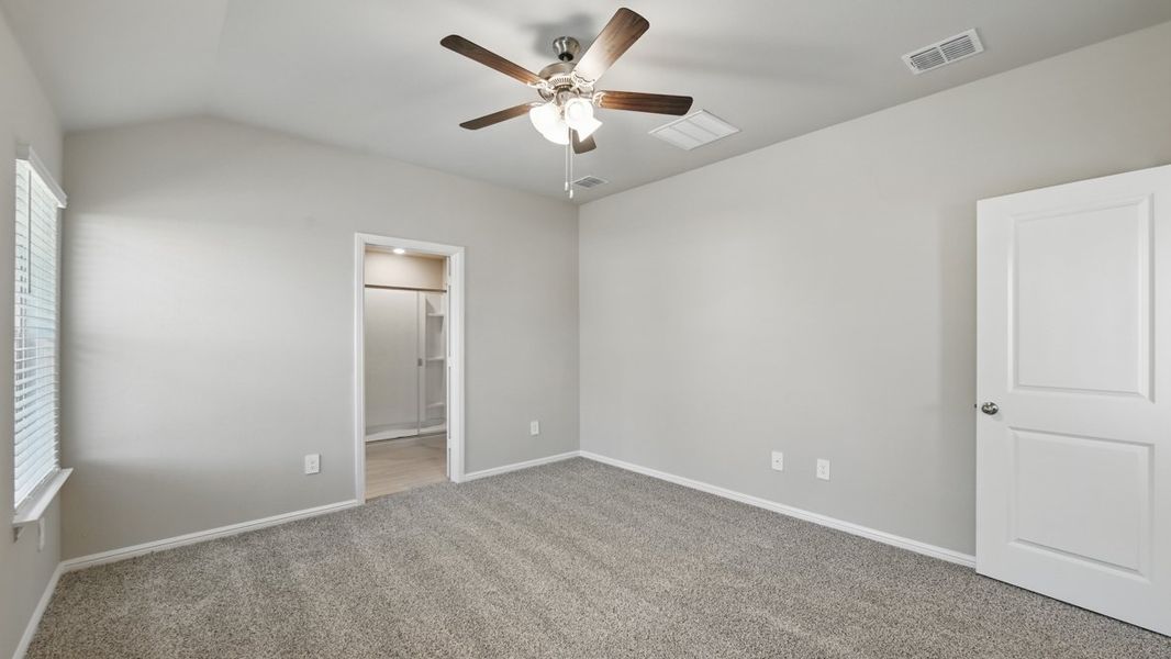 Spacious, unfurnished interior of a new home in Springhill South, Boyd (Image 26).