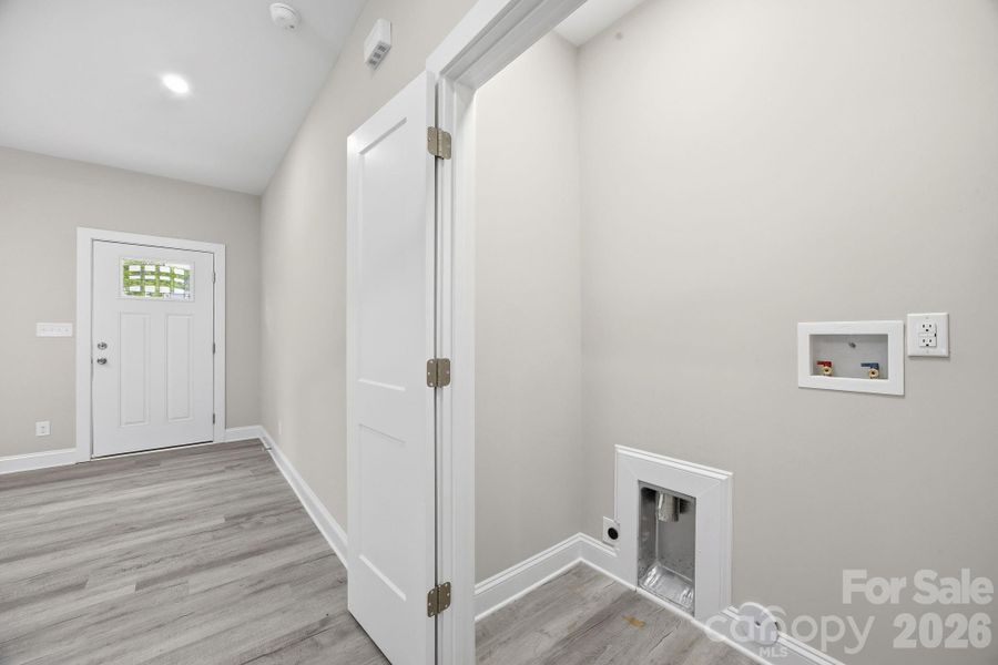 Spacious, unfurnished interior of a new home in , Charlotte (Image 20).