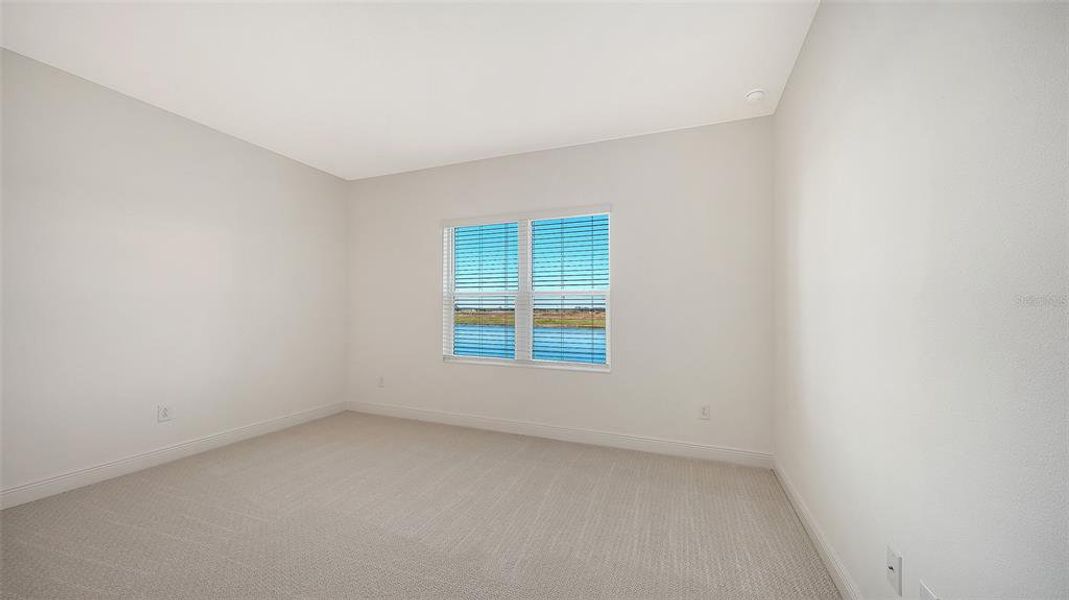 Spacious, unfurnished interior of a new home in , Bradenton (Image 32).