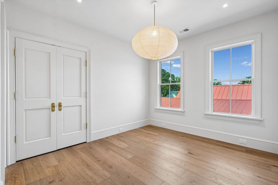 Spacious, unfurnished interior of a new home in , Charleston (Image 48).