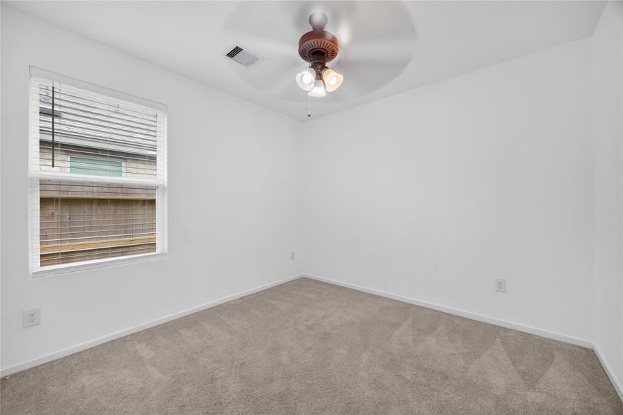 Spacious, unfurnished interior of a new home in Anniston, Katy (Image 33).