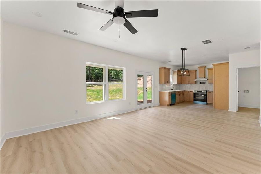 Spacious, unfurnished interior of a new home in , Clarkesville (Image 36).