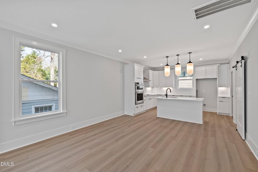 21-219 S West St_2202