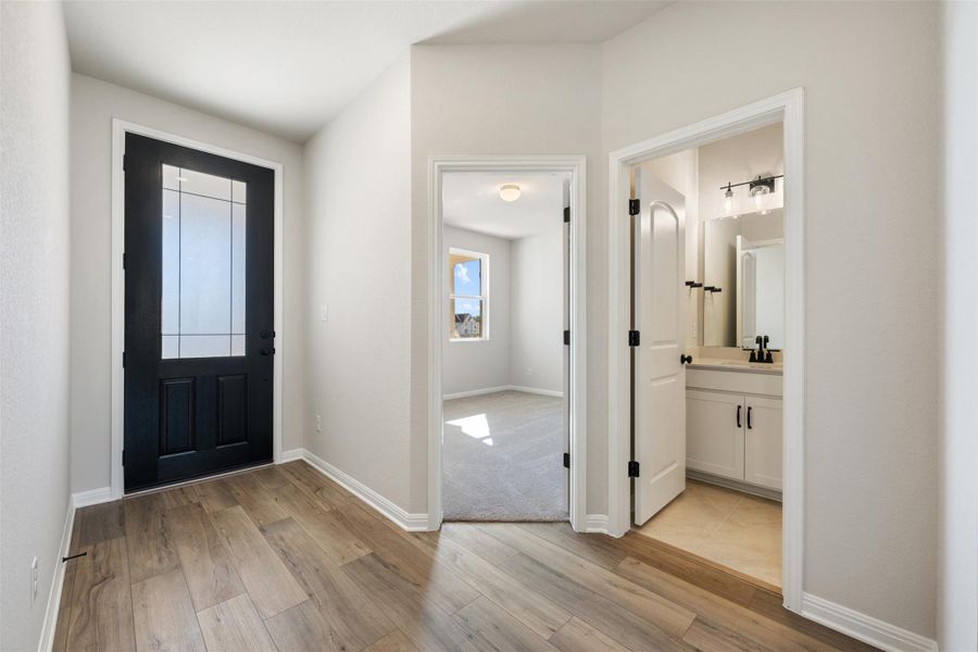 Representative images and renderings are for illustrative purposes. Actual structural options and design finishes of home may vary.