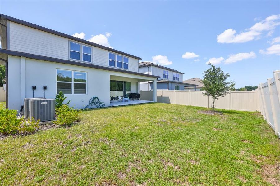 Exterior details and patio area of a home in , Valrico (Image 30).