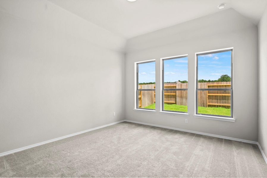 Spacious, unfurnished interior of a new home in The Trails, New Caney (Image 13).