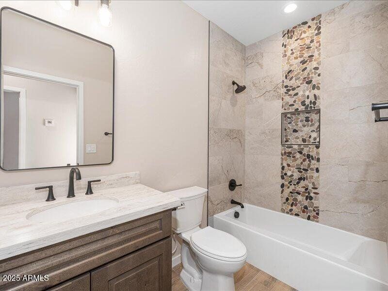 09-10879-Reef-Circle-9