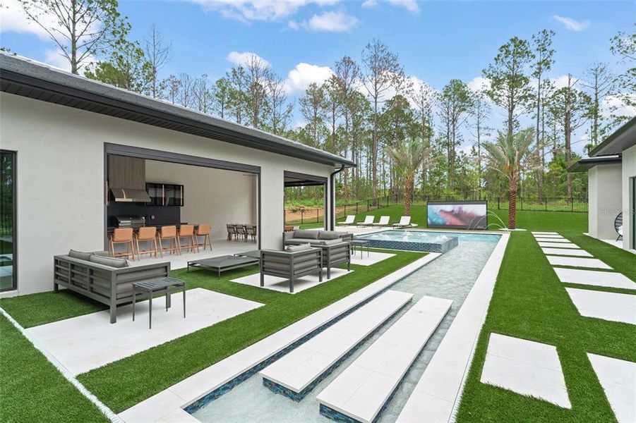 Exterior details and patio area of a home in , Montverde (Image 52).