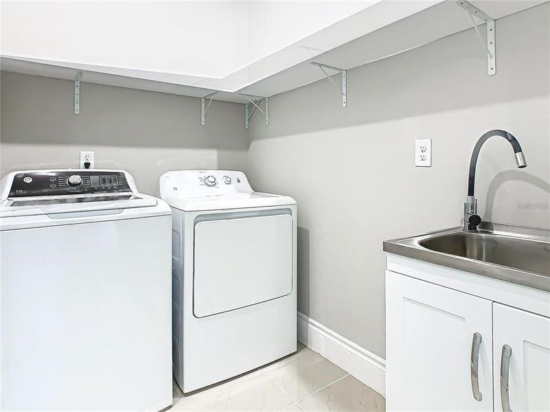Furnished interior view inside a new home in , Davenport (Image 10).