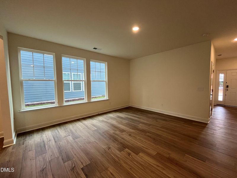 Family room 3