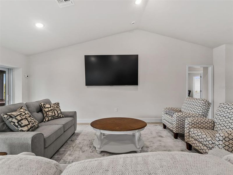 Furnished interior view inside a new home in Port Charlotte, Port Charlotte (Image 13).