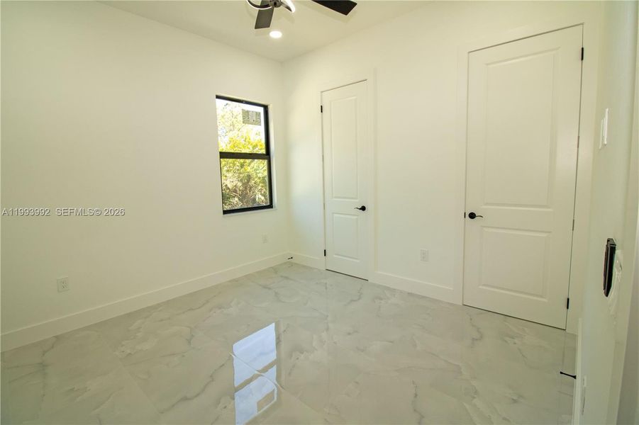Spacious, unfurnished interior of a new home in , Lehigh Acres (Image 23).