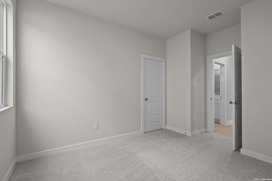 Spacious, unfurnished interior of a new home in Millican Grove, San Antonio (Image 26).