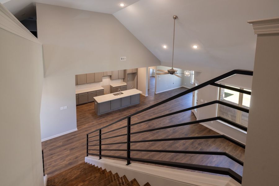 Representative unfurnished interior of a home built from the Sterling by Grant Homes LLC in Valleybrook, Oakland (Image 16).