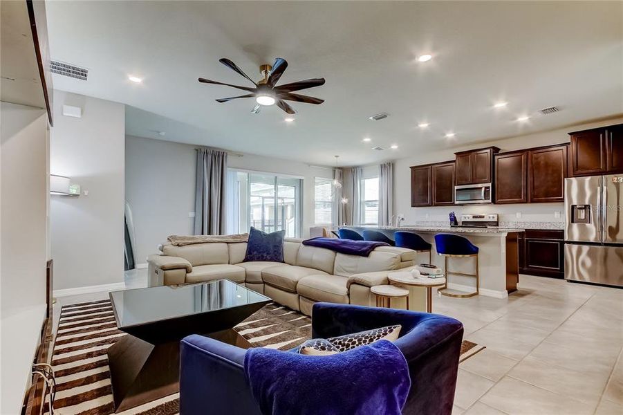 Furnished interior view inside a new home in , Wesley Chapel (Image 13).