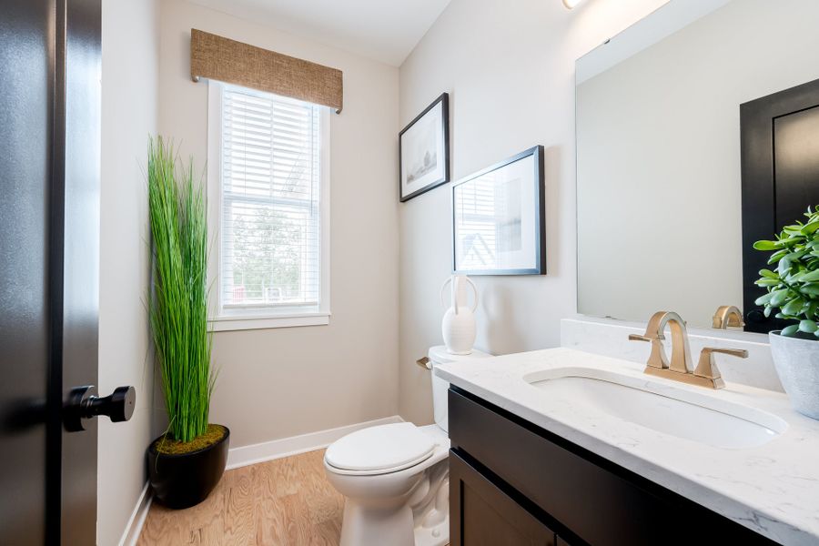 Representative furnished interior of a home built from the Finley by Fischer Homes in Twin Lakes, Hoschton (Image 27).