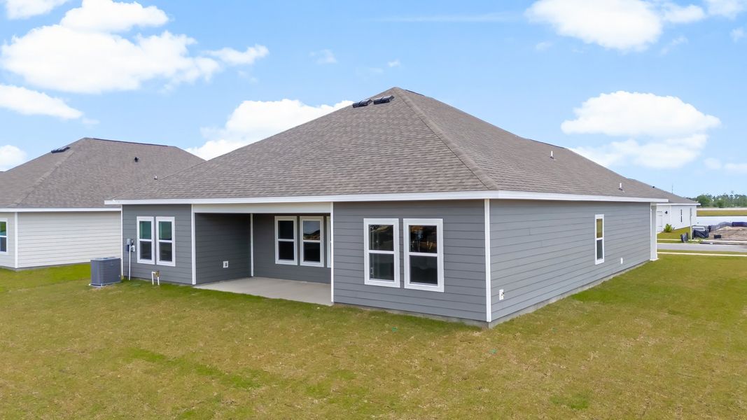 Representative exterior details of a home built from the The Victoria by D.R. Horton in Hodges Bayou Plantation, Panama City (Image 3).
