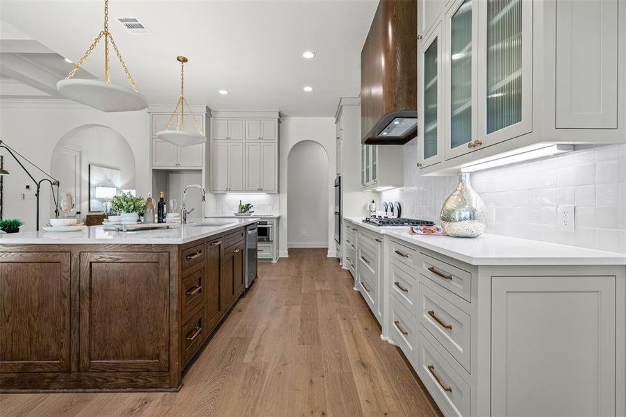 Furnished interior view inside a new home in SouthBend Estates, Granbury (Image 19).