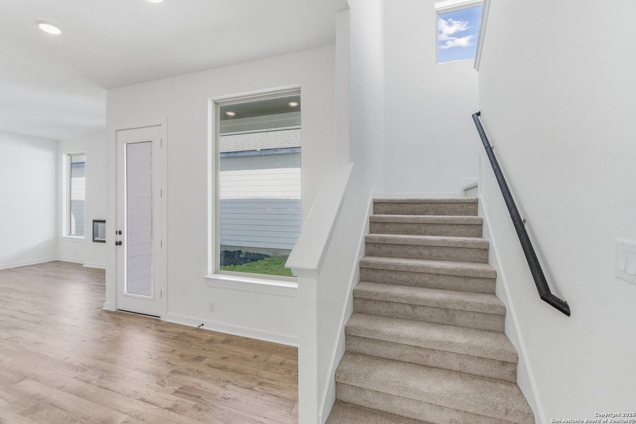 Spacious, unfurnished interior of a new home in The Crossvine – Garden Homes, Schertz (Image 9).