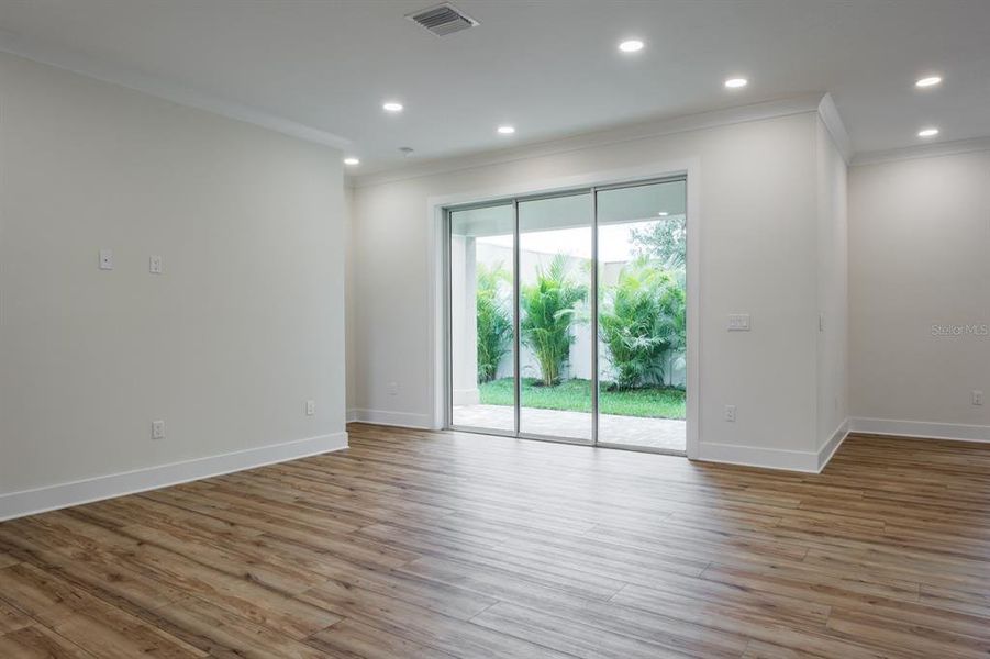 Spacious, unfurnished interior of a new home in , Palm Harbor (Image 50).