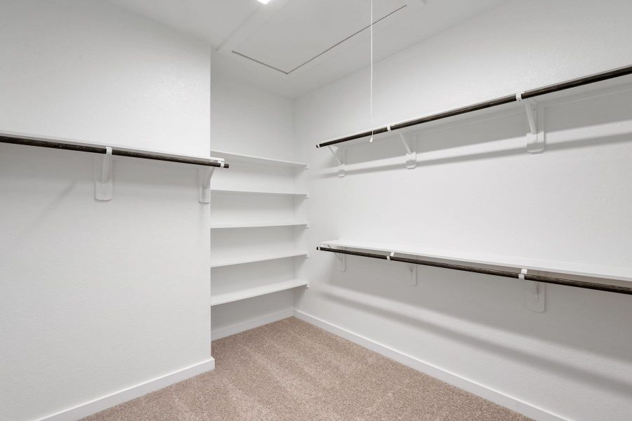 Spacious, unfurnished interior of a new home in Lariat, Liberty Hill (Image 37).