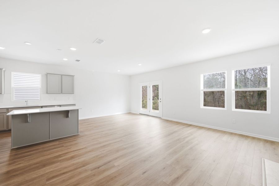 Spacious, unfurnished interior of a new home in Grand Arbor, Blythewood (Image 13).