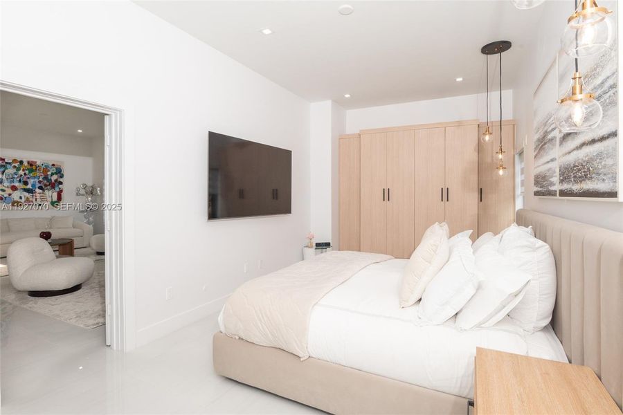 Master Bedroom #1 Master Bedroom #1