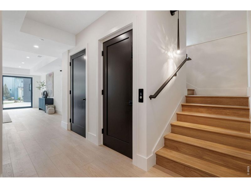 Spacious, unfurnished interior of a new home in , Boulder (Image 20).