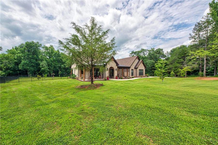Front exterior of a new home in , Jefferson, GA, highlighting curb appeal (Image 27). Front exterior of a new home in , Jefferson, GA, highlighting curb appeal (Image 27).