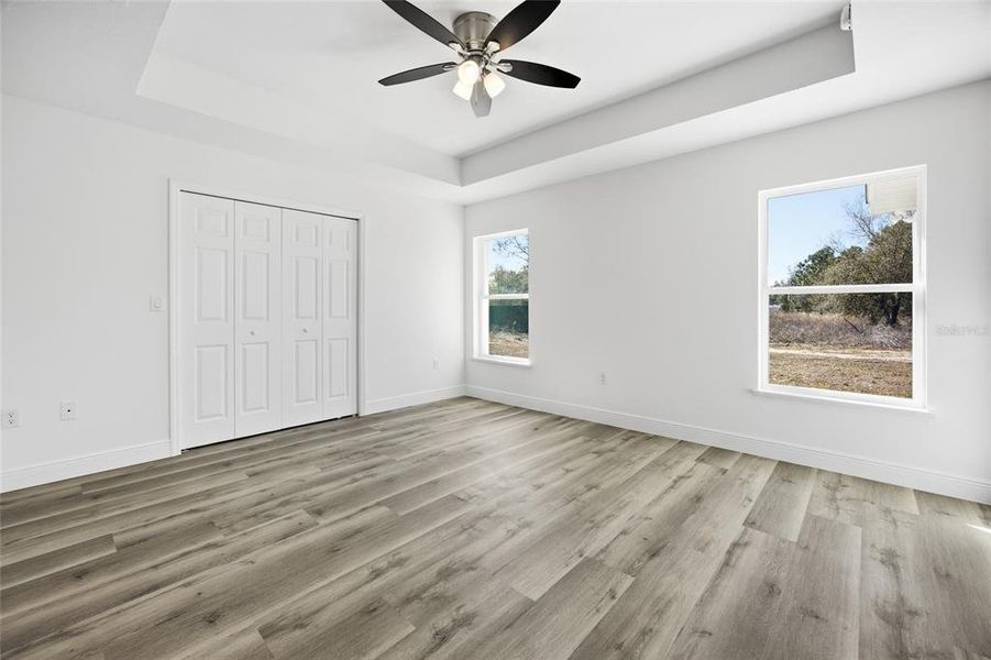Spacious, unfurnished interior of a new home in , Dunnellon (Image 28).