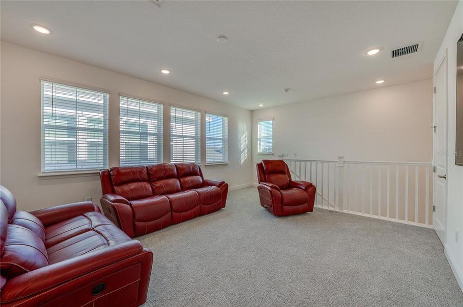 Furnished interior view inside a new home in , Daytona Beach (Image 40).