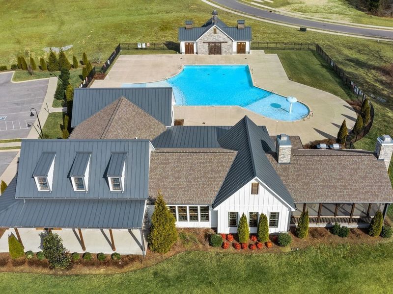 Community amenities in Carellton, Gallatin (Image 47).