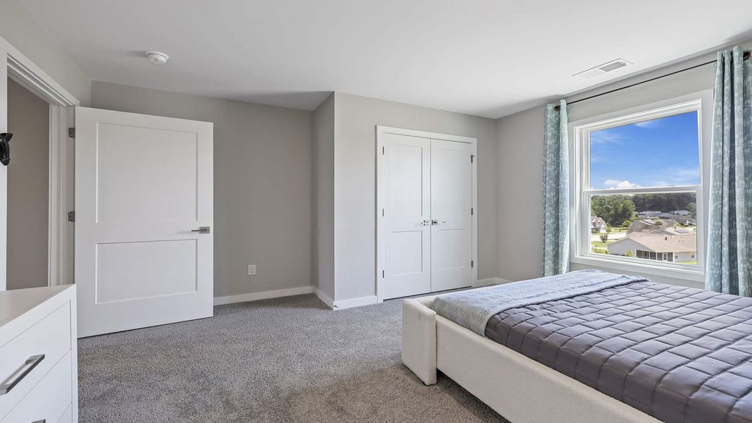 Furnished interior view inside a new home in Cottonwood Ridge, Piedmont (Image 25).