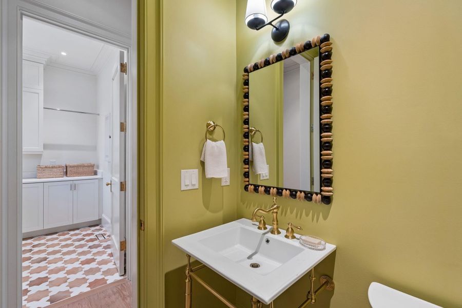 Furnished interior view inside a new home in , Charleston (Image 36).